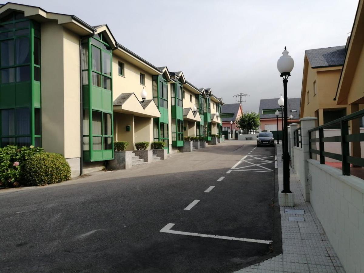 Urbanizacion Mar Cantabrico 巴雷罗斯 外观 照片